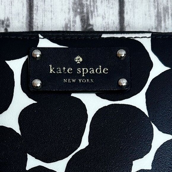 Kate Spade New York Grove Street Dani Leather Wallet with Key Ring - Picture 13 of 13